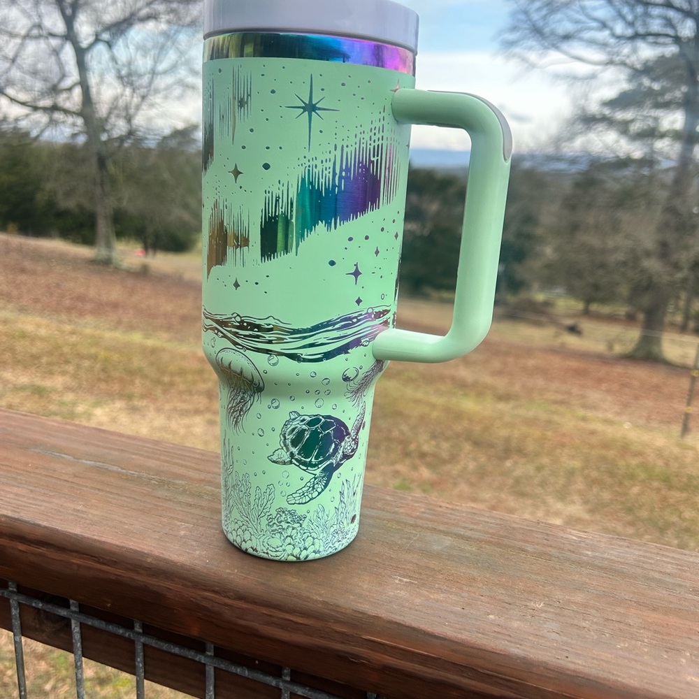 Green Turtle Northern lights tumbler - Picture 3 of 3